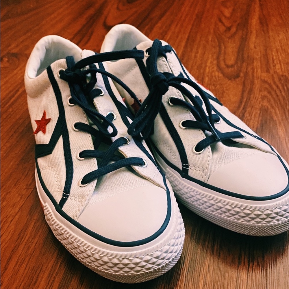 Converse Red, White, & Blue Size 8 Shoes